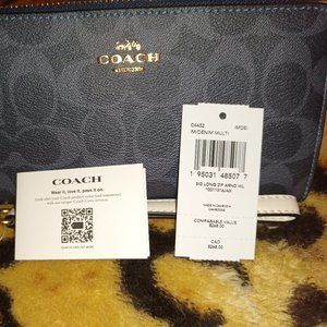 Coach wallet brand new never been used